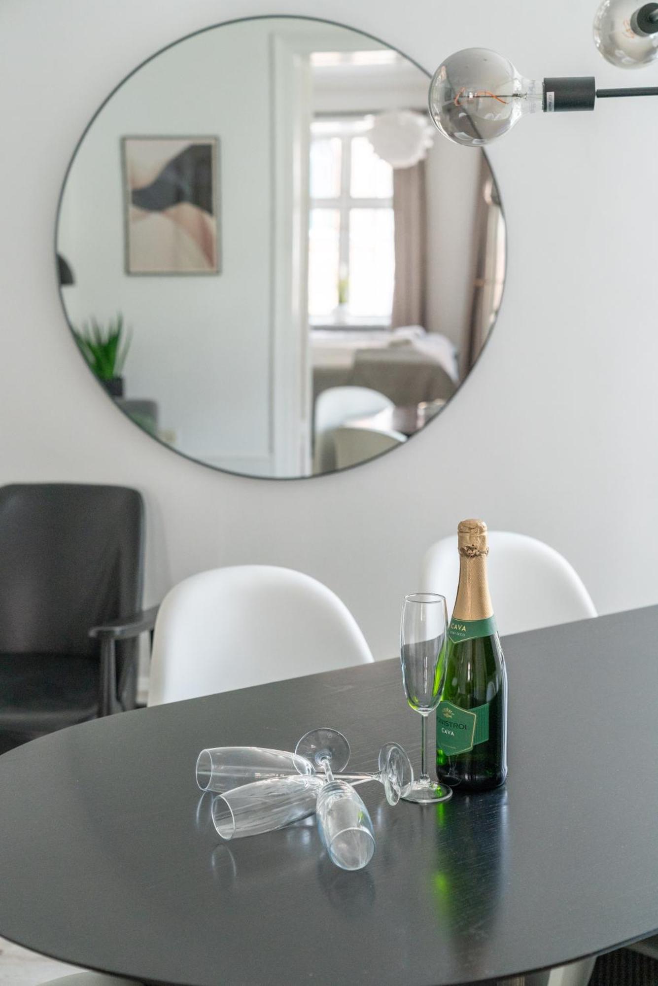 Lejlighed Nyhavn - Luxurious 3-4 Bedroom København